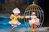 MOTHER GOOSE. Adam Brown and Anna-Jane Casey. Photo by Manuel Harlan.jpg 